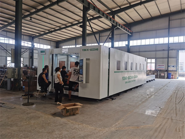 光纖激光切割機(jī) 光纖激光切割機(jī)